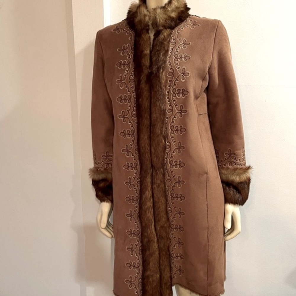 Vintage Nine West 90’s Y2K Penny Lane Faux Suede & Fur Embroidered Coat Brown S